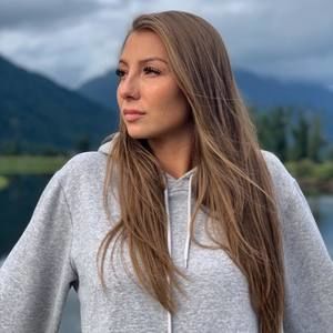 Meet your Posher, Chrissy